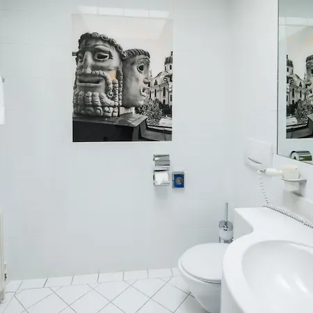 Neutor Express 3* Salzburg