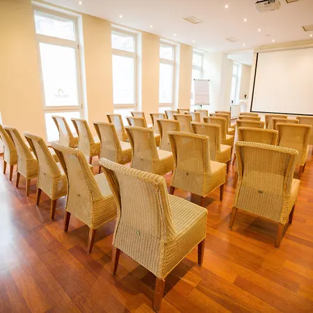 纽托快捷酒店 3*