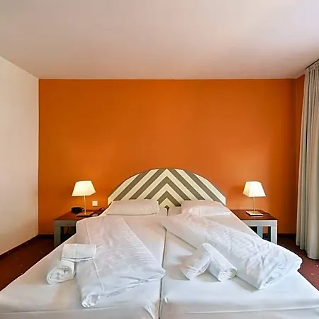 Neutor Express Hotel Solnohrad