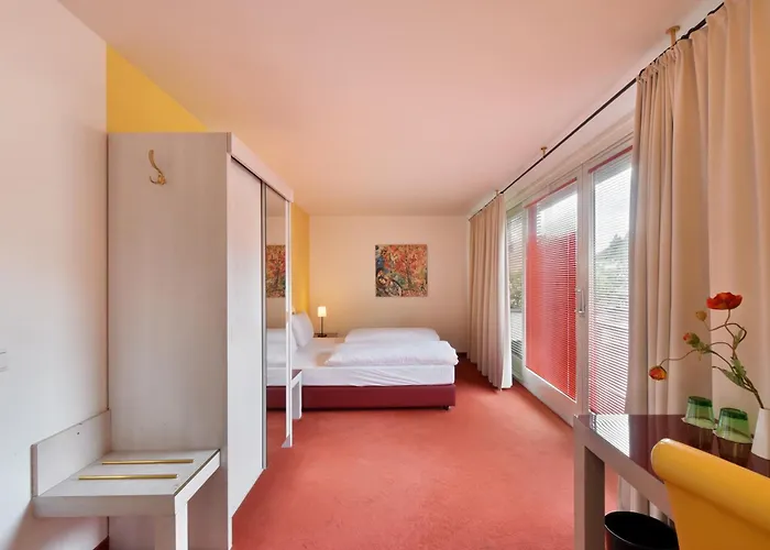 Neutor Express Hotel 3*