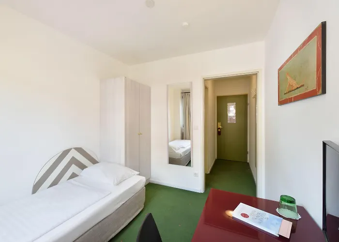 Hotel Neutor Express 3*