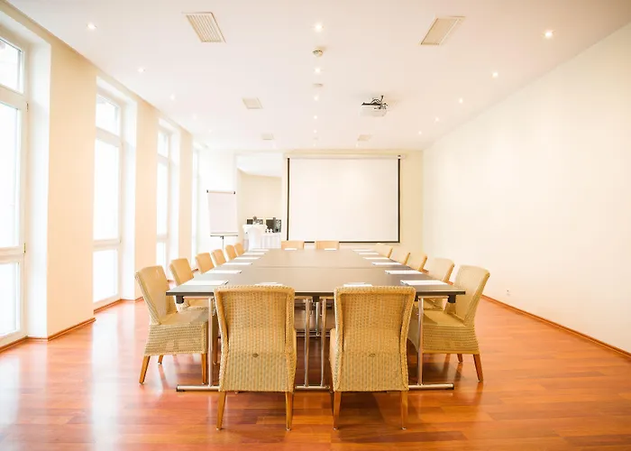 Hotel Neutor Express 3*