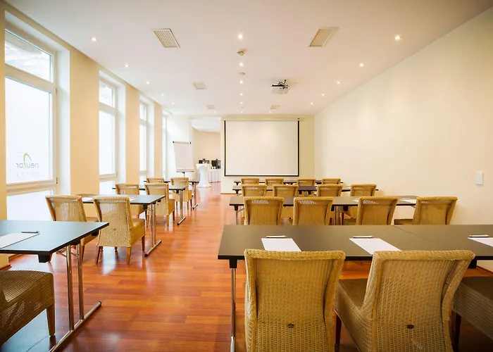 Hotel Neutor Express