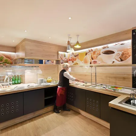 Hotel Neutor Express 3*