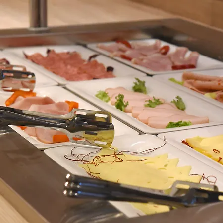 Hotel Neutor Express 3*